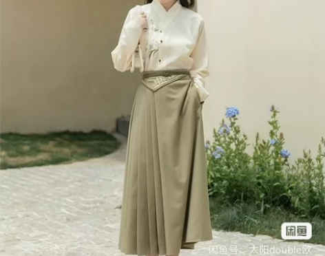 徐娇织羽集【小雏菊】不对称压褶半裙，仅半裙...