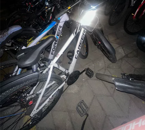 上海永久全新白色山地车 感兴趣的话点“我想...