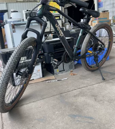 JeeP26寸山地车一台，变速器坏了！短途...