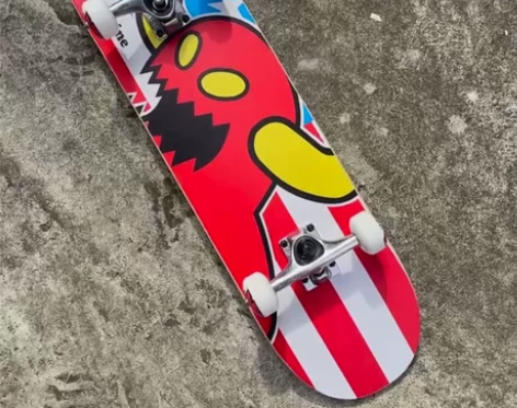 血亏价出DBH专业滑板高级配置极限动作四轮...