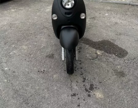 (福州闲置二手电动车)雅迪磨砂黑二手小电动...