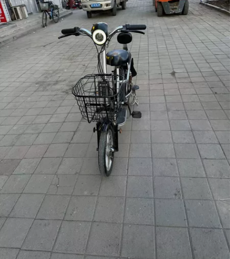 新日电动自行车，15安锂电，灯亮喇叭响，带...
