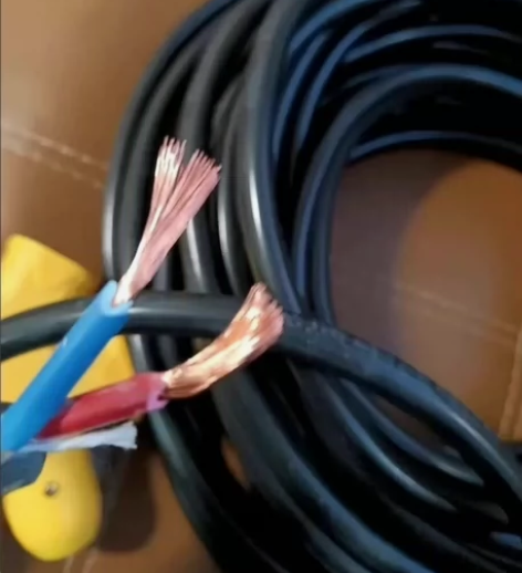 工地闲置一批2芯6平方纯铜电缆线纯铜2芯电...