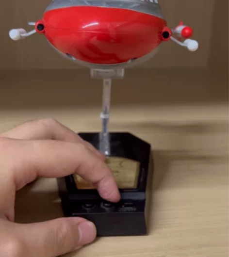 初代奥特曼飞机摆件，可磁悬浮，可发光，可玩...