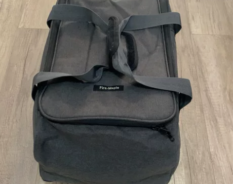 火枫L收纳包 用过一次 成色很整很新 无油...