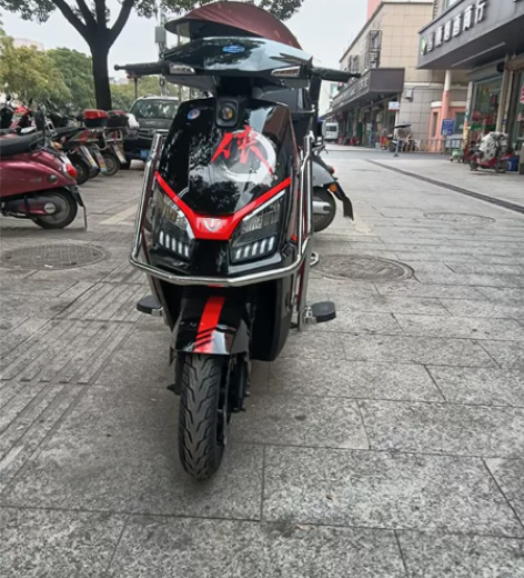 台铃追风侠外卖车,前后碟刹正新半热熔轮胎,...