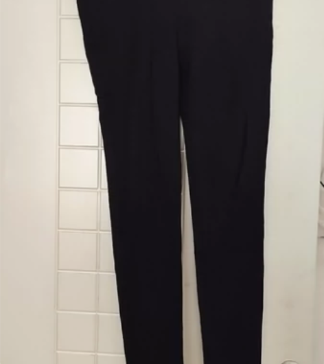 女裤黑色铅笔裤，棉有弹力，松紧腰能穿到二尺...