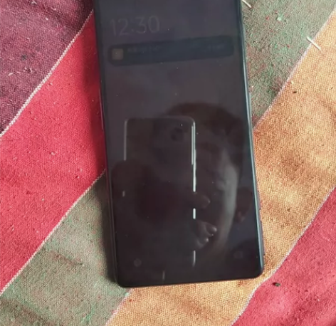 ?红米k50电竞版12+256g，有烧屏不...