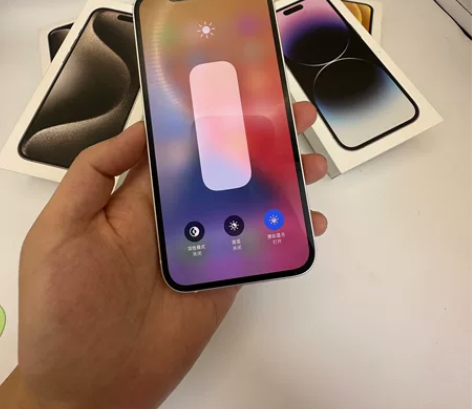 捡漏！大学生自用苹果12 128G白，在这...