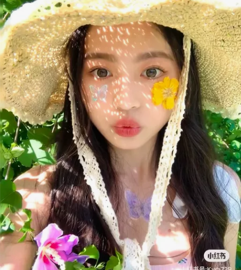 草帽旅行拍照 感兴趣的话点“我想要”和我私...