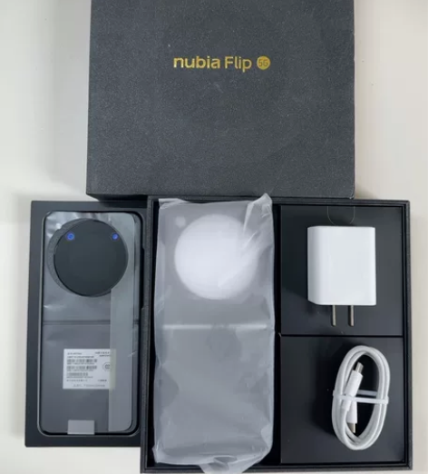 努比亚nubia  Flip 8GB+25...