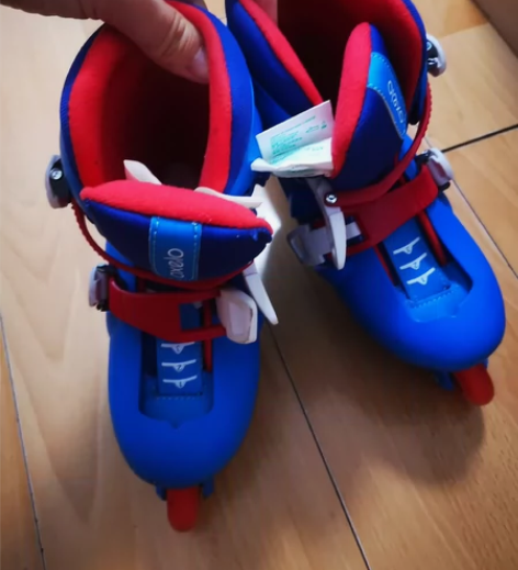 迪卡侬轮滑鞋，30-32码。几乎全新，总共...