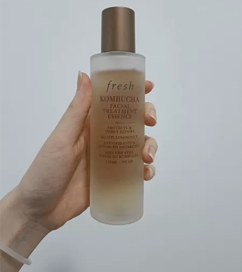 馥蕾诗红茶水150ml，有盒子，余量如图，...