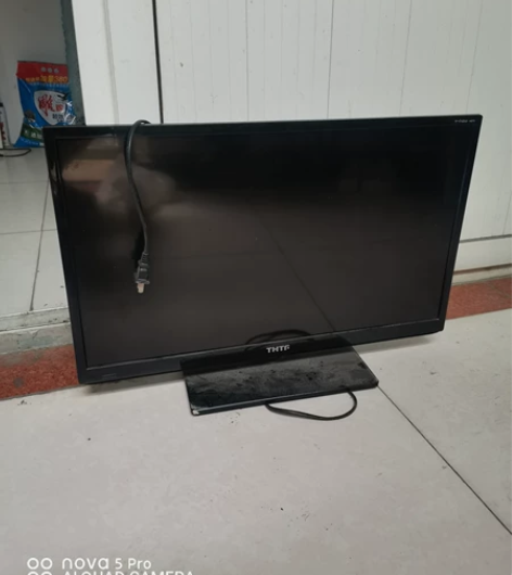 26寸清华同方液晶电视机，功能正常。能用网...