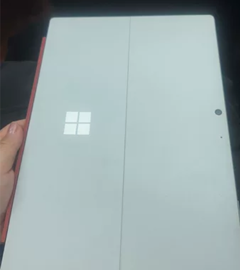 出售微软笔记本一套，正版windows系统...