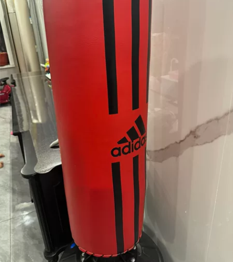 140cm全新阿迪达斯拳击柱，买回来没有用...