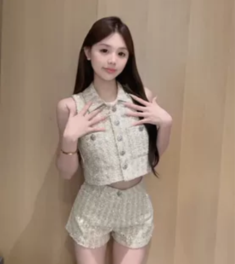 亮片气质高级感小香背心上衣?百搭短裤千金两...