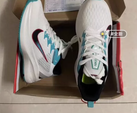 原价598商场购入的2双耐克。急出包邮！耐...