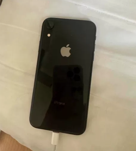 出结婚老公送的iPhoneXr 128g ...