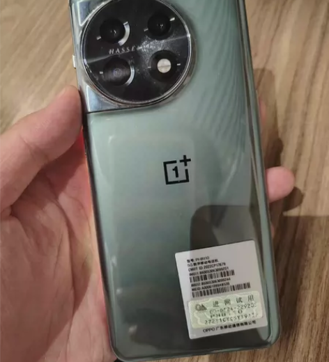 一加11 16+512G内存 购入一年半，...