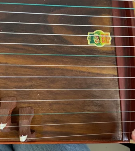 敦煌古筝，要搬家了不方便带故出，物件太大仅...