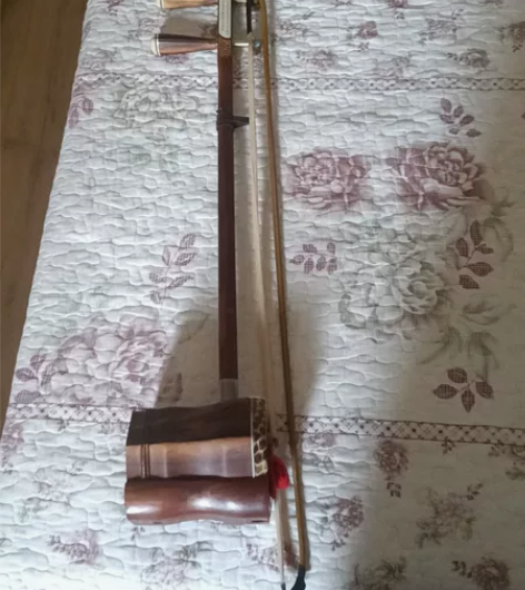 闲置二胡，学不会，不要了，22年11月买的...