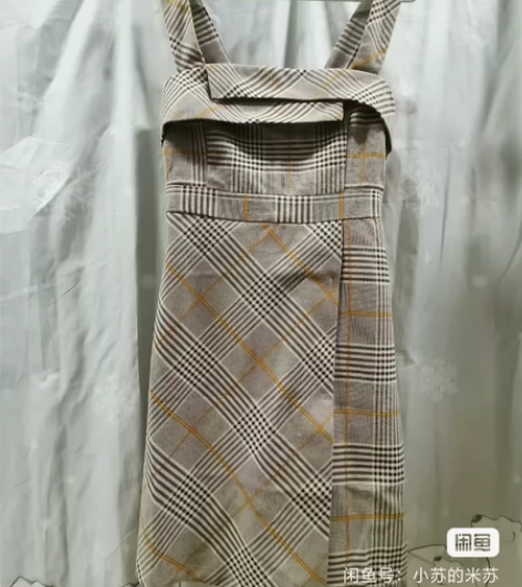 [火]简朵格子背带裙 全新仅试，吊牌已剪，...