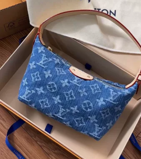 HILLS POCHETTE 手拿包 尺寸...