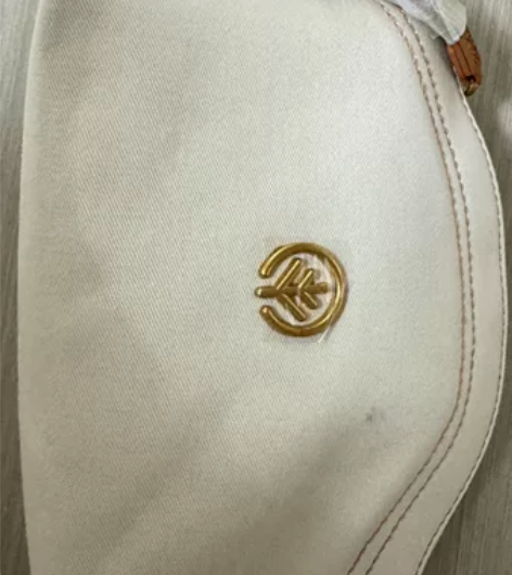 全新bagtree迷白手拿包化妆包 如图全...