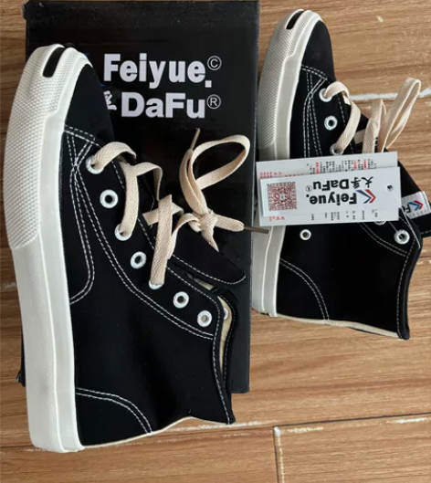 35号全新飞跃鞋，便宜了 感兴趣的话点“我...