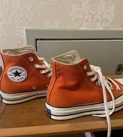 正品匡威码数37.5 全新仅试穿 感兴趣的...