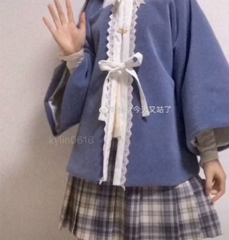 大刀 清衣柜 云都衣装 S码 方领半袖披袄...
