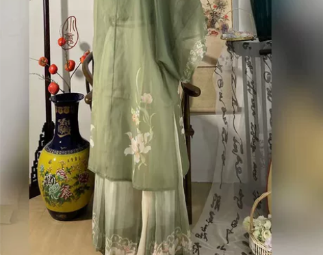 出汉服 百里茗卿原创【绿箩】汉服女宋制印花...
