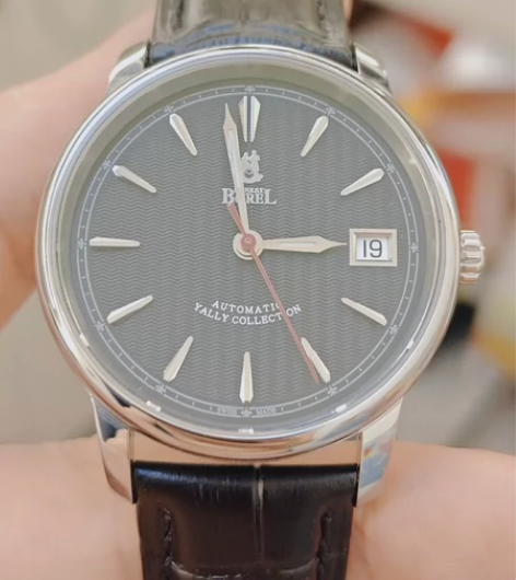 女士依波路机械表，原价6680，依波路是瑞...