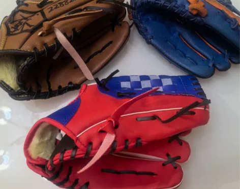 棒球手套两大一中 感兴趣的话点“我想要”和...