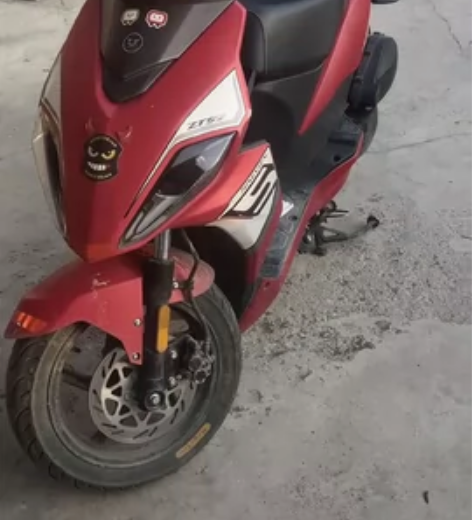 新款望江摩托车UY125踏板摩托车省油外卖...