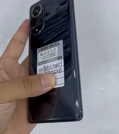 华为Hi Nova9 8+256  9成新...