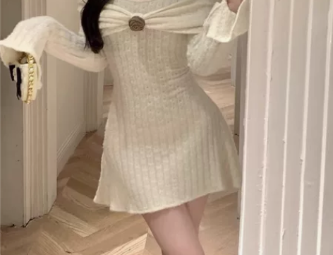 纯欲法式干枯玫瑰针织连衣裙子女秋冬性感甜辣...