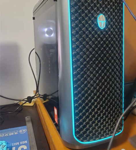 台式主机加显示器处理啦，使用不到一年。 2...