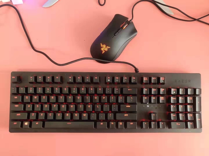 雷蛇猎魂光蛛104竞技RGB幻彩版电脑游戏...