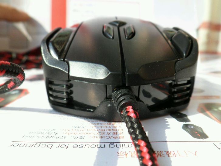 左轮有线鼠标X7 ,高级,游戏专用,全新包...