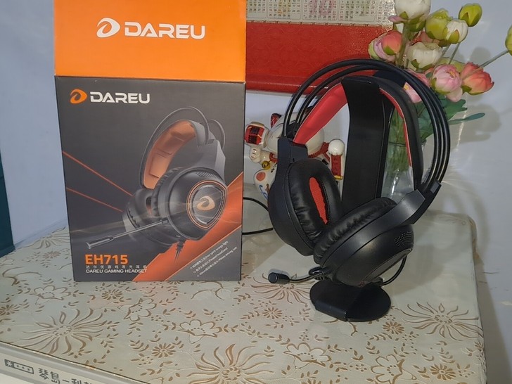 达尔优游戏耳机全新，开封未用，不适合我又买...