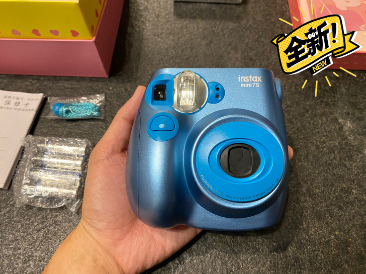 富士Instax mini 7s一次成像。...