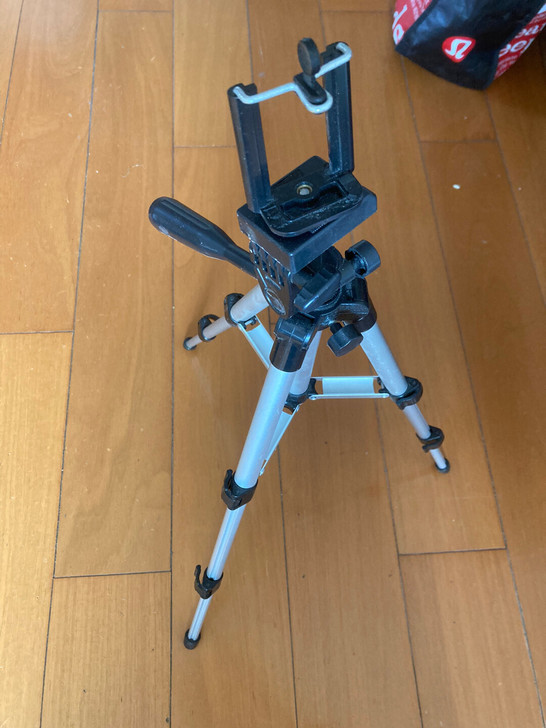 手机支架。买其他东西包邮