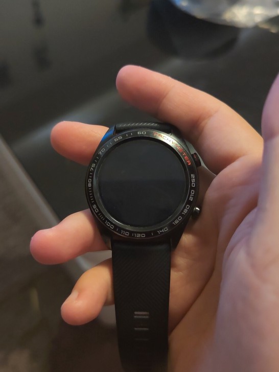 599买的 荣耀ec-6智能手表