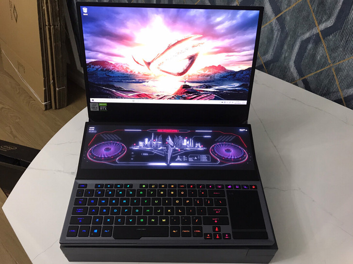 玩家国度ROG 冰刃4双屏