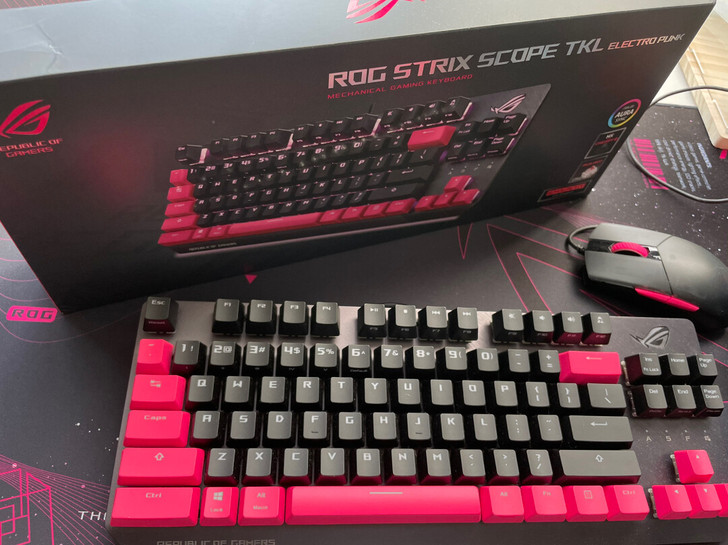 999新 ROG 游侠TKL朋克粉 机械键...