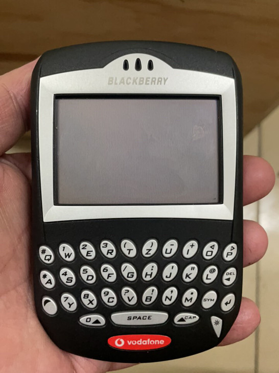 全新黑莓手机7230 库存机 只有机身和电...