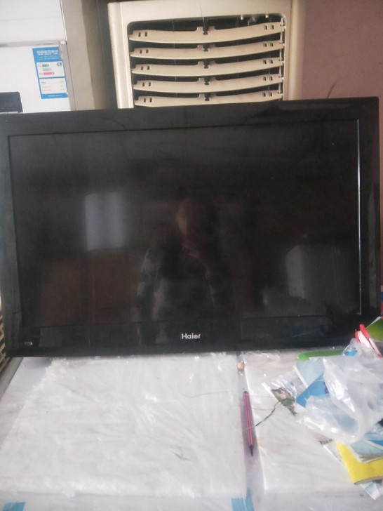海尔32寸液晶电视机闲置便宜出。图像清晰,...