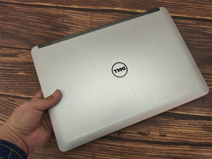 i7游戏本独显2G 戴尔笔记本电脑二手 二...